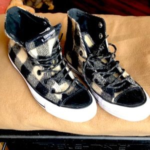 New Converse Woolwrich Blk/Crm plaid high tops